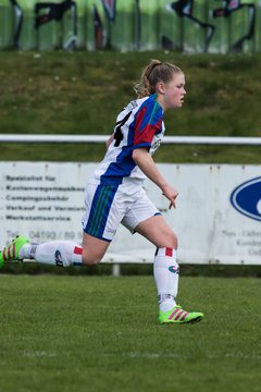 Bild 205 - wBJ SV Henstedt Ulzburg - TSV Sch�nberg : Ergebnis: 5:2